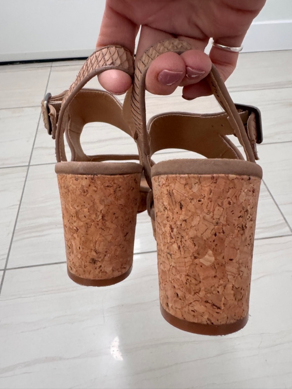 Miz Mooz Cosma Beige/Tan Textured Slingback Sandals Block Heel Sz 6.5 - Picture 8 of 16